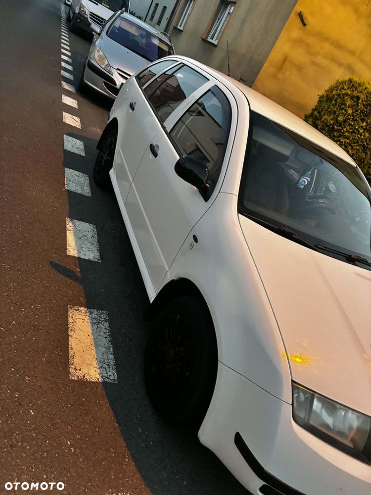 Skoda Fabia - 4