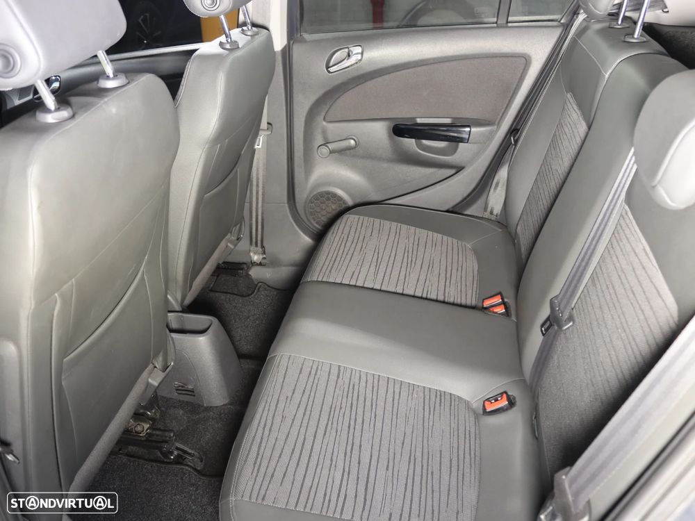 Opel Corsa 1.2 Cosmo - 10