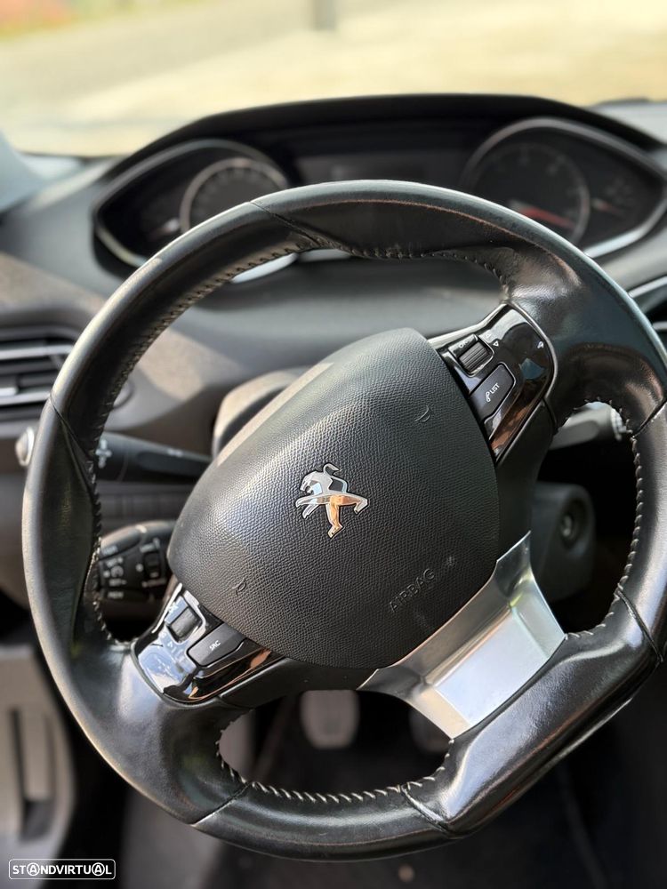 Peugeot 308 1.6 e-HDi Allure J17 - 10