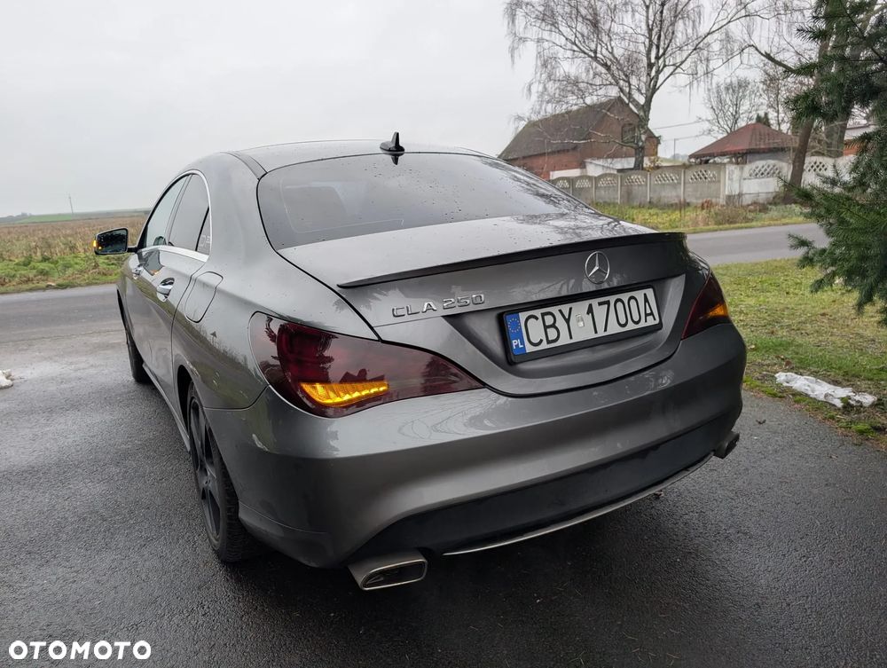 Mercedes-Benz CLA 250 7G-DCT Sport - 5