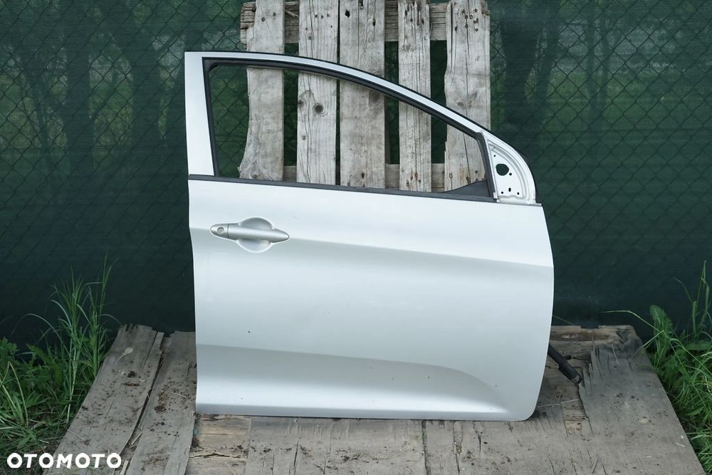 Drzwi przód przednie prawe Kia Picanto II 5d 3D - 1