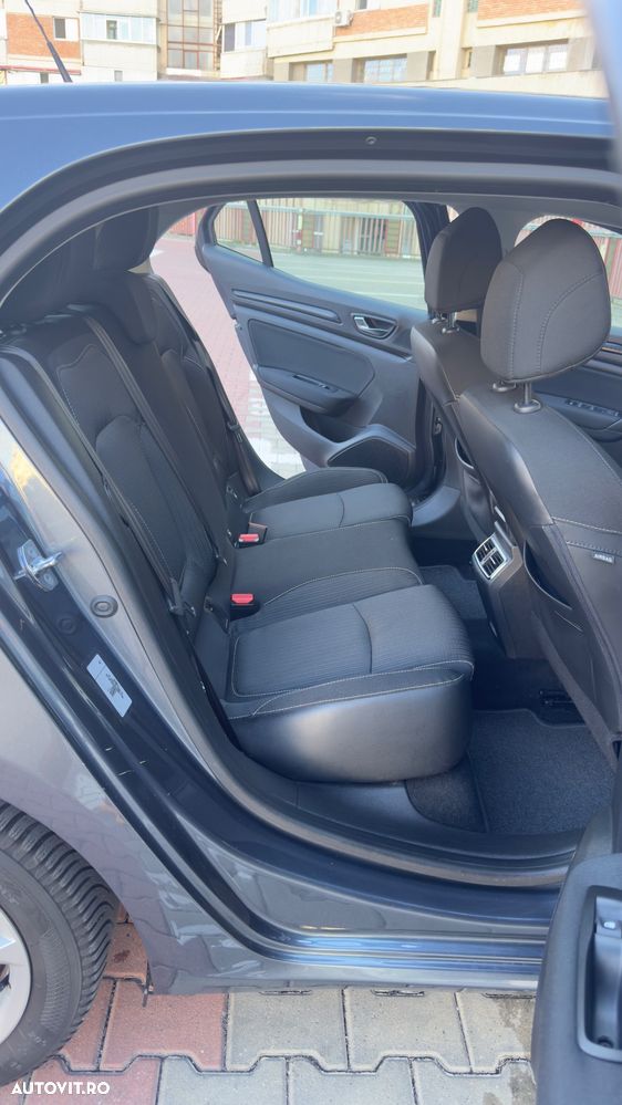 Renault Megane ENERGY TCe 130 BUSINESS - 14