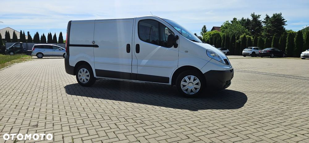 Renault Trafic - 12