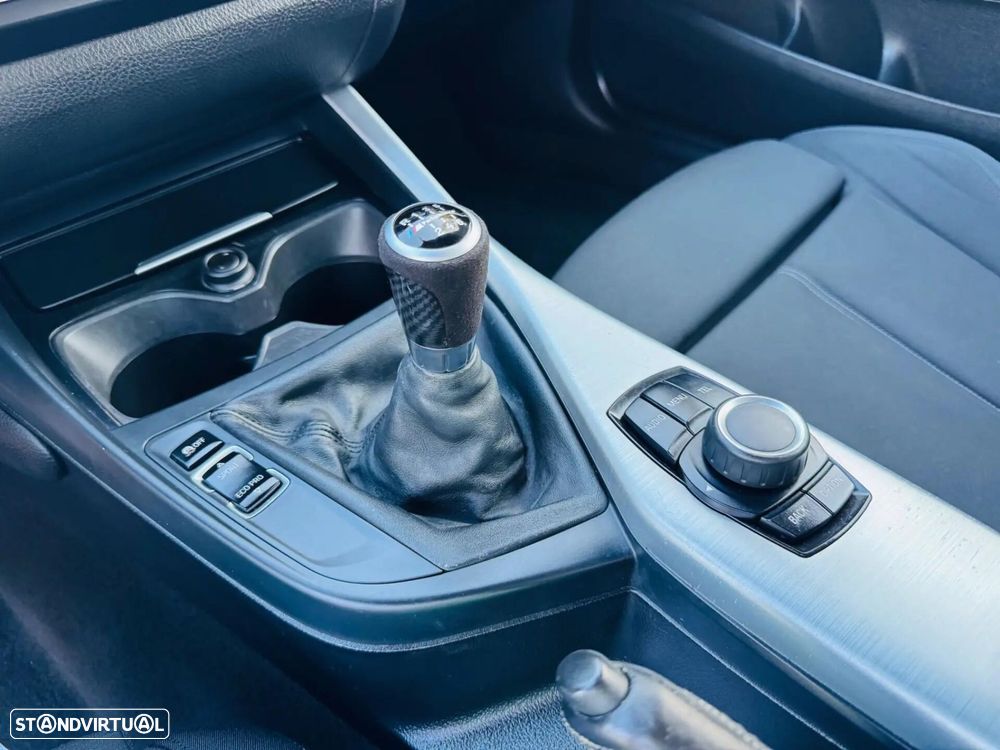 BMW 116 d Line Sport - 26