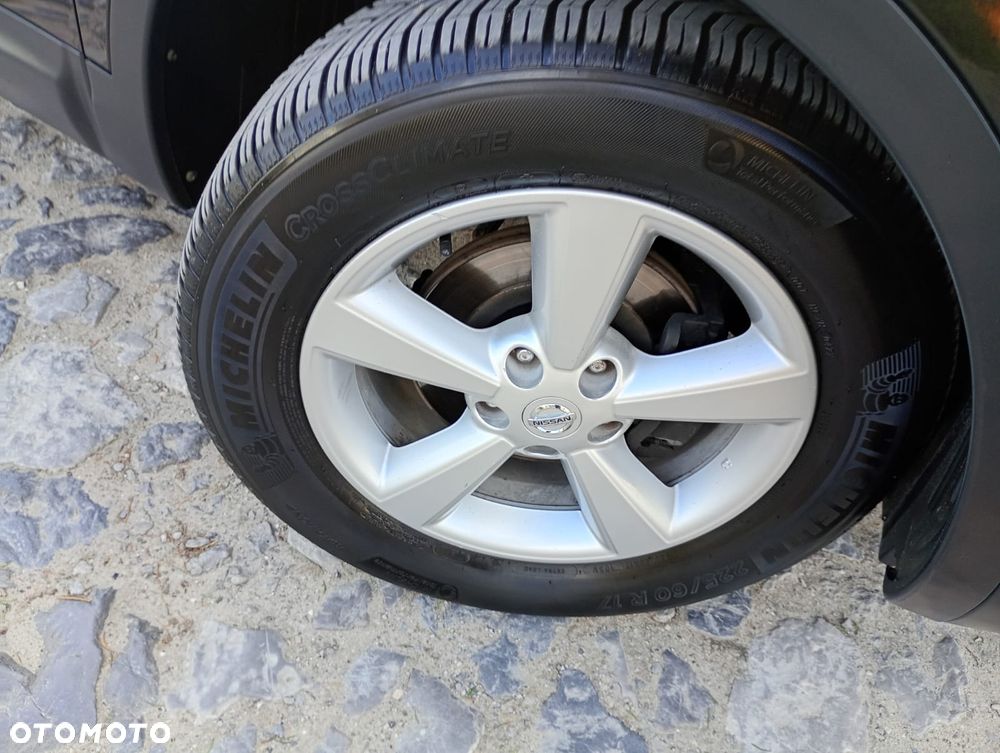 Nissan Qashqai 2.0 dCi 4 x 4 DPF tekna - 35