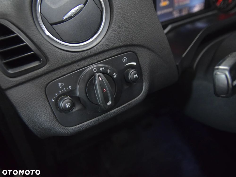 Ford S-Max - 19