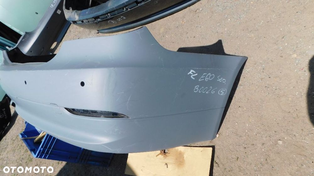 BMW E60 FL zderzak nr B0025 WYSYŁKA - 2