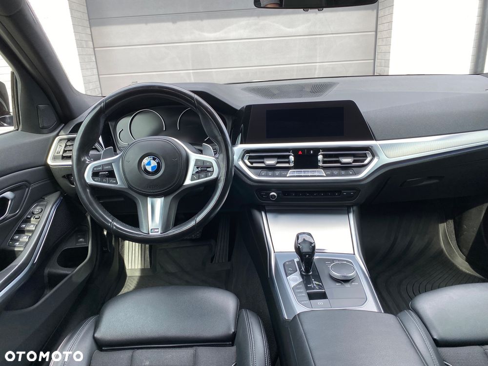 BMW Seria 3 320d Sport Line - 8