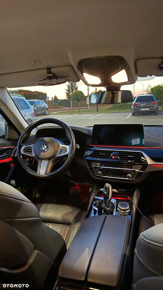 BMW Seria 5 530d mHEV Luxury Line - 12