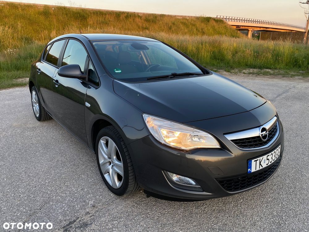 Opel Astra 1.4 Turbo Design Edition - 4