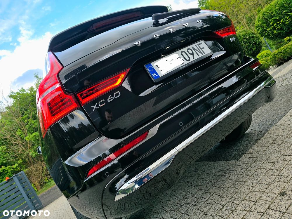 Volvo XC 60 B4 D AWD Plus Bright - 36