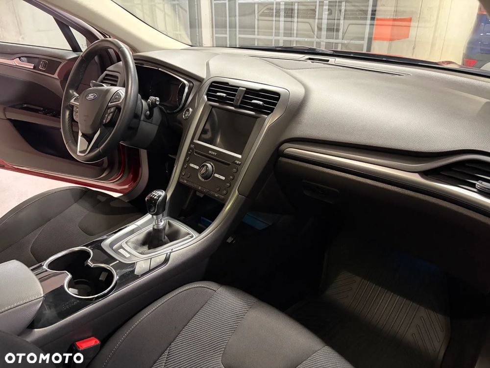 Ford Mondeo 2.0 TDCi Titanium - 10