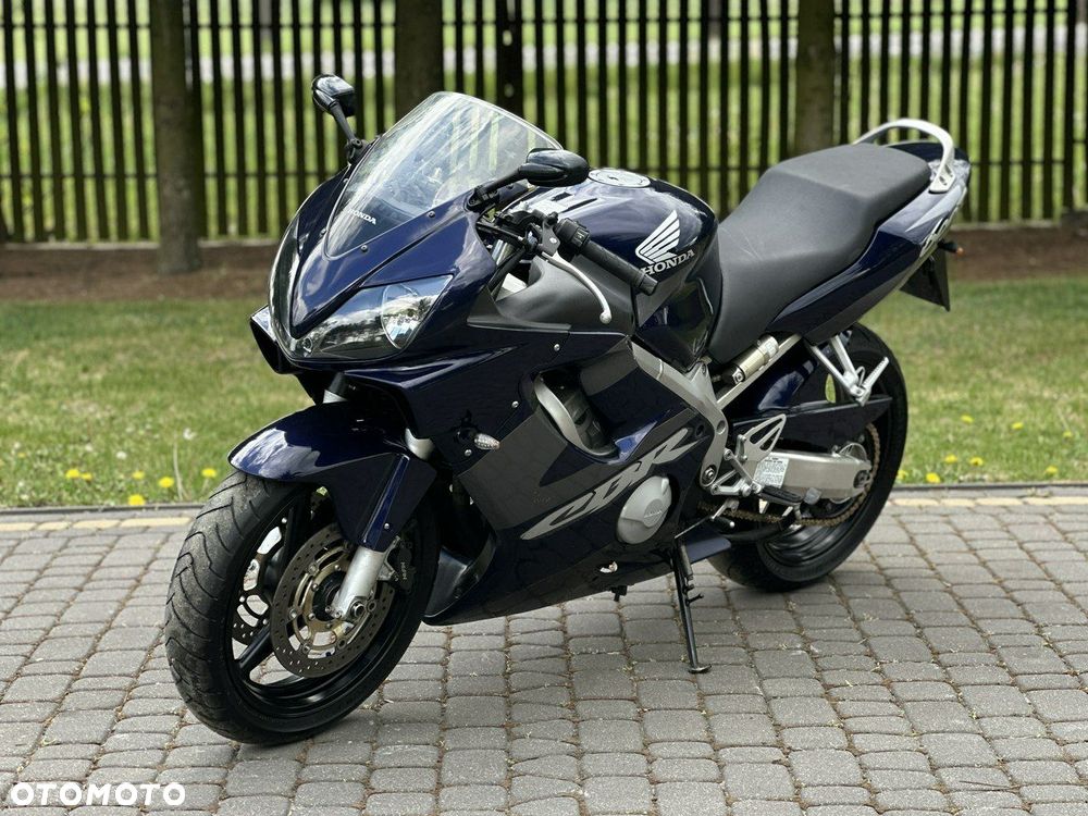 Honda CBR - 15