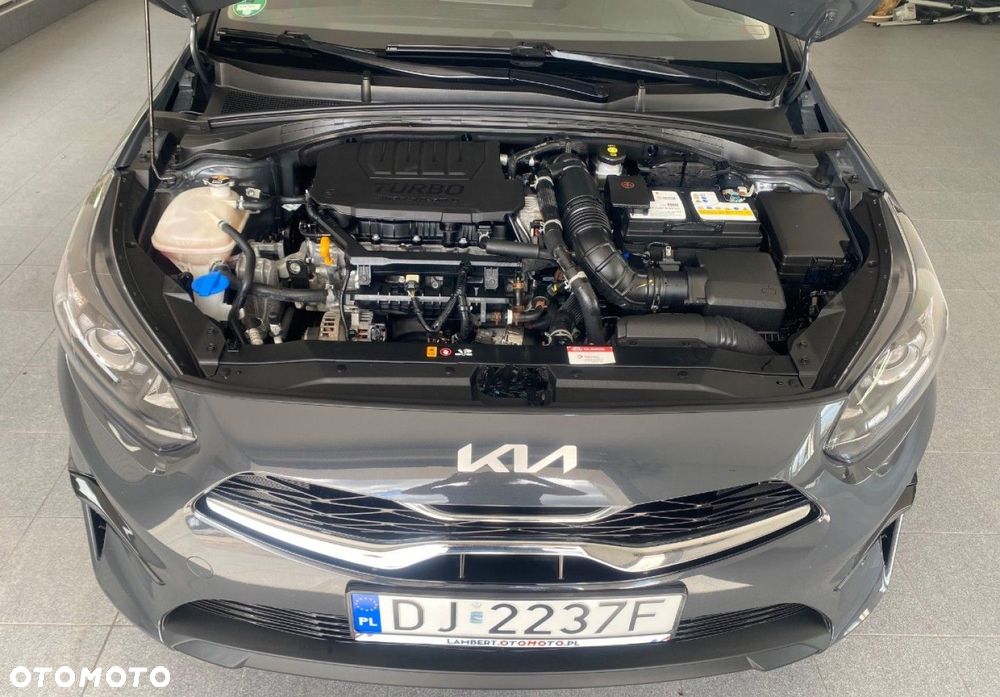 Kia Ceed - 11