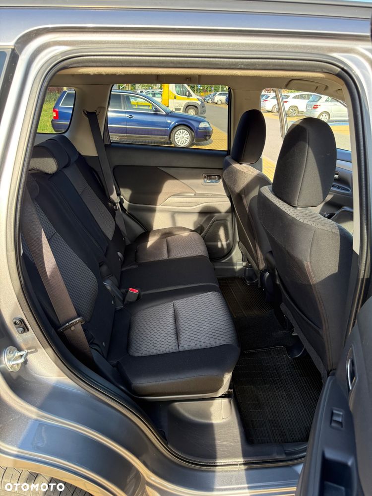 Mitsubishi Outlander 2.2 DI-D 4WD Intense - 17