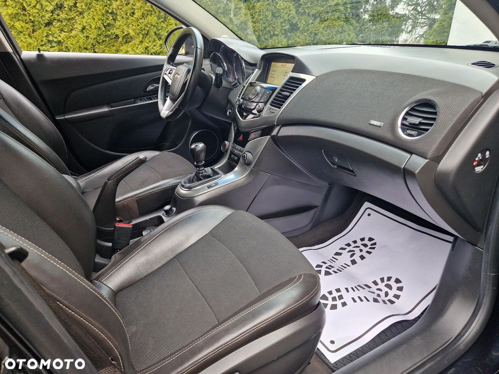 Chevrolet Cruze - 26