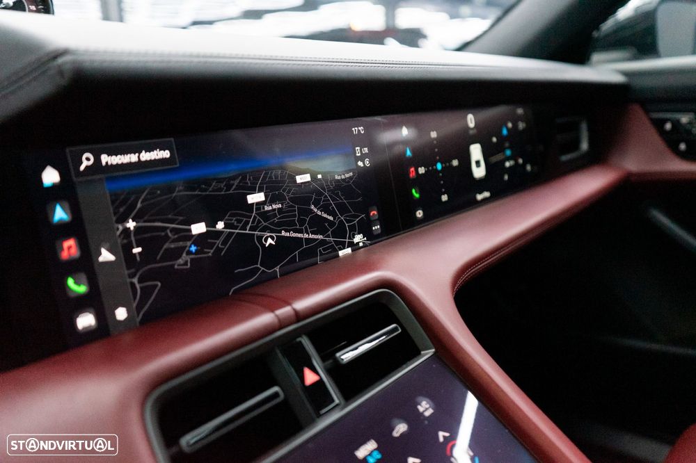 Porsche Taycan 4S - 35