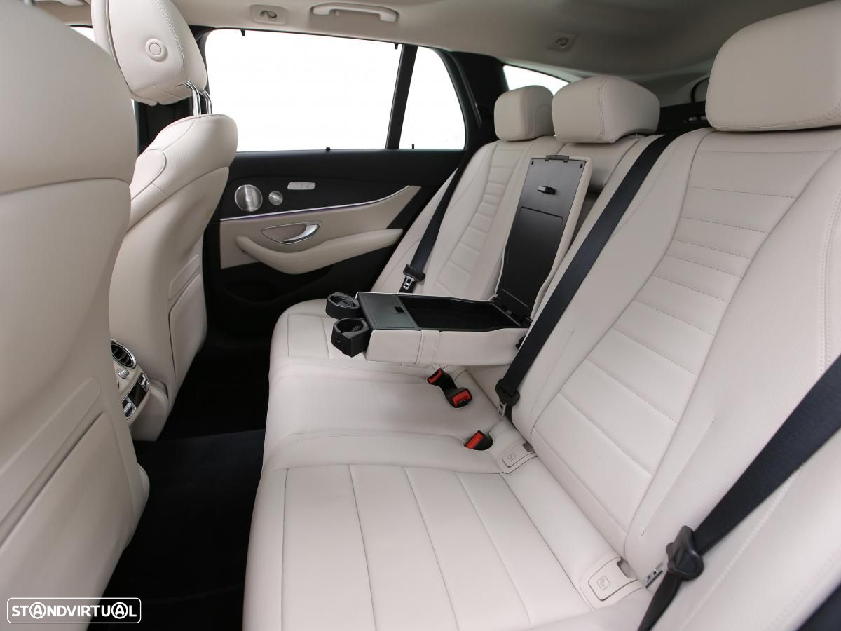 Mercedes-Benz E 300 de AMG Line 4Matic - 10