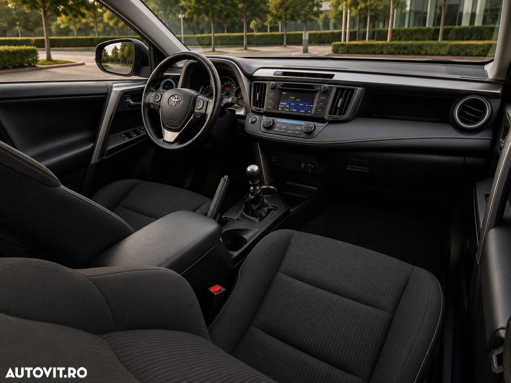 TOYOTA RAV4 2015 — imagine 6