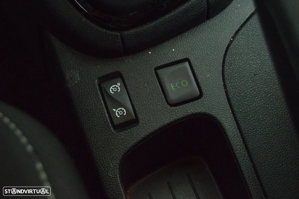 Renault Clio Sport Tourer 0.9 TCE Limited - 45