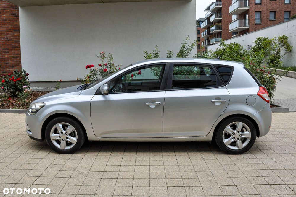 Kia Ceed - 2