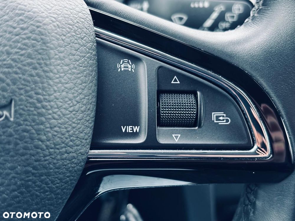 Skoda RAPID Spb 1.0 TSI Style - 23