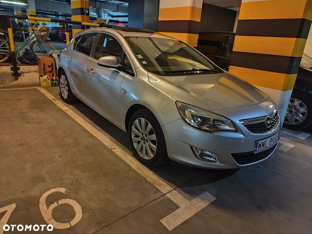 Opel Astra 1.4 T Cosmo S&S - 36