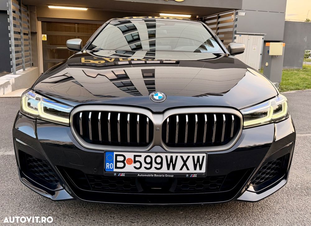 BMW M5 M550i xDrive AT - 2