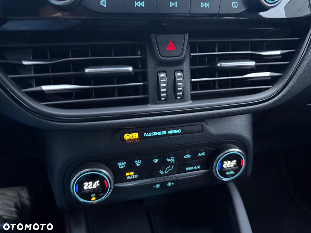 Ford Kuga 2.5 Duratec FHEV TITANIUM X - 17