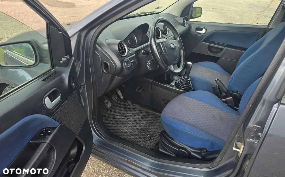Ford Fiesta - 11