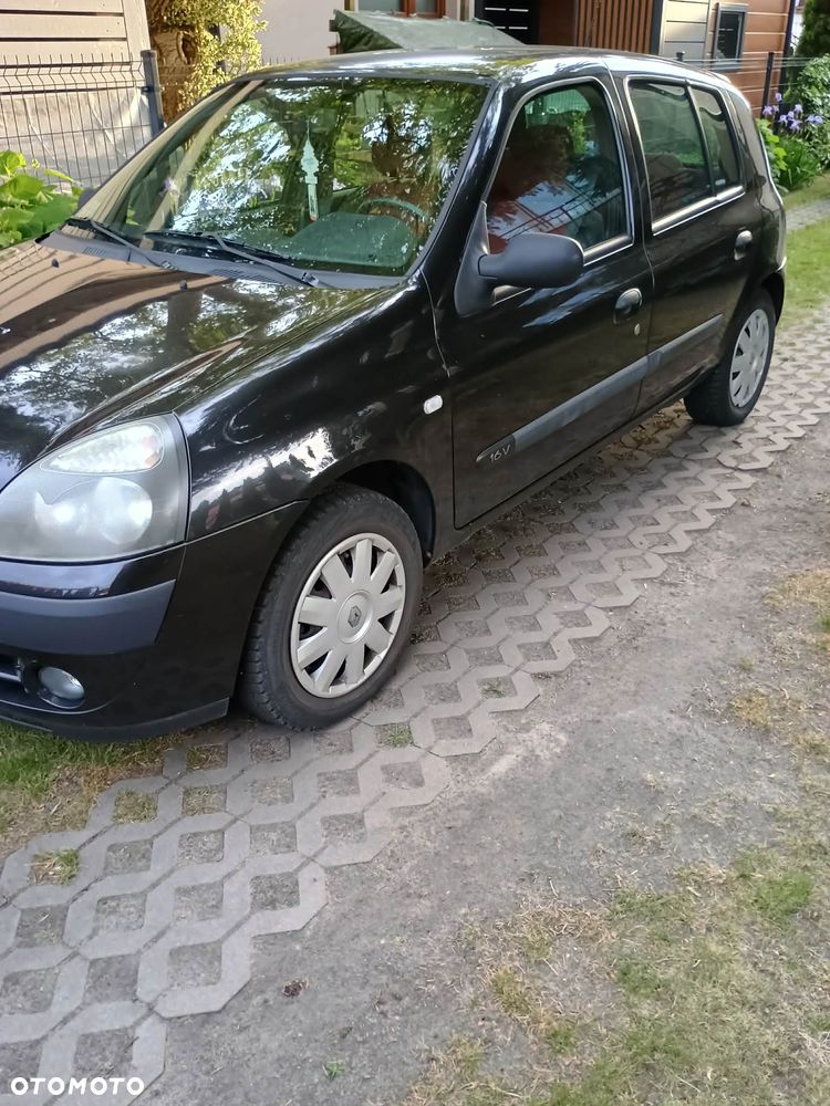 Renault Clio - 1