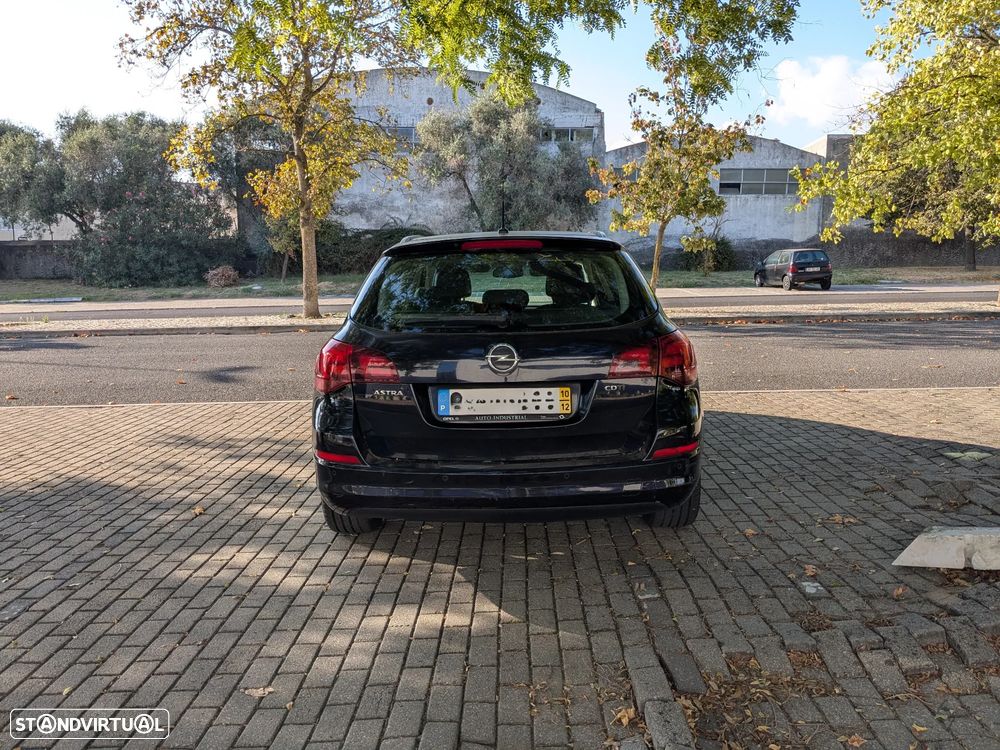 Opel Astra Sports Tourer 1.7 CDTi Cosmo - 4