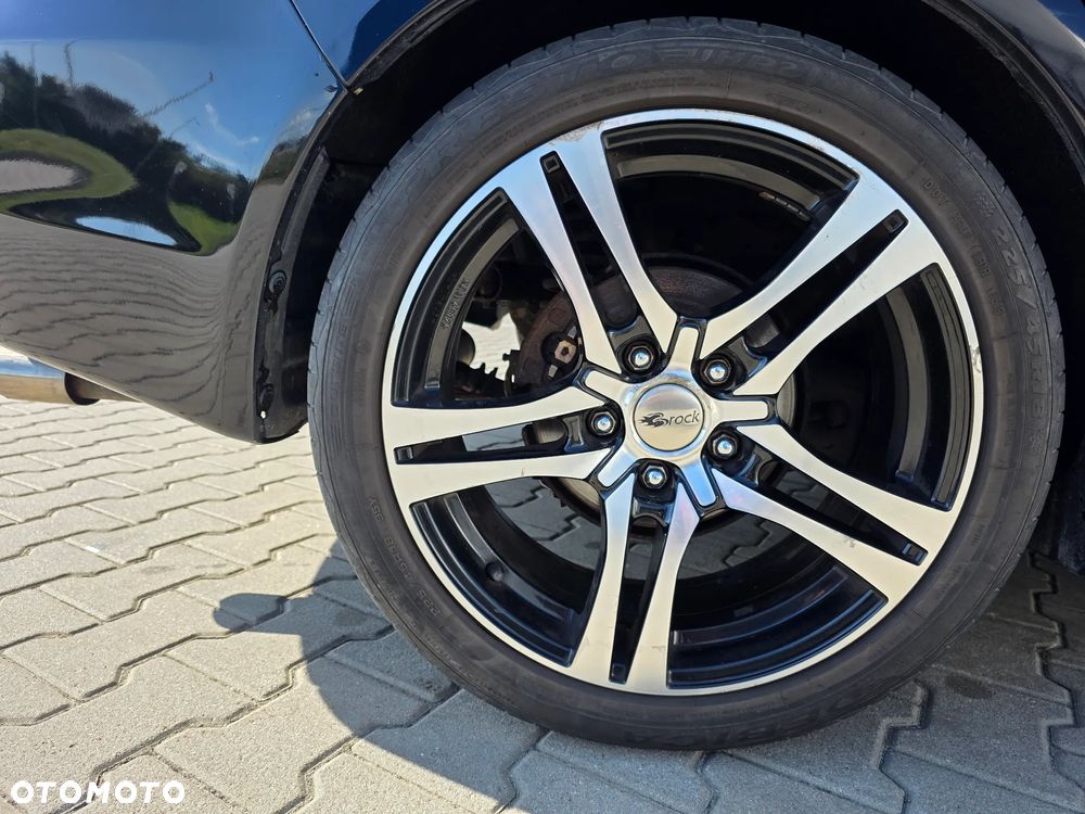 Mitsubishi Lancer 1.8 Intense - 11