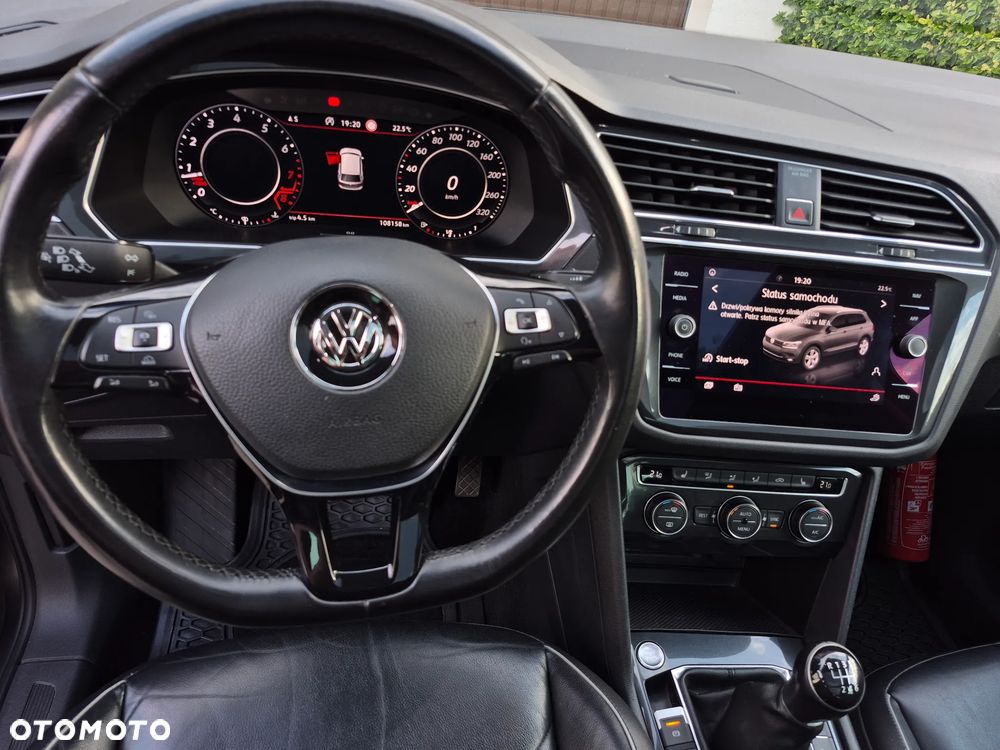 Volkswagen Tiguan - 11