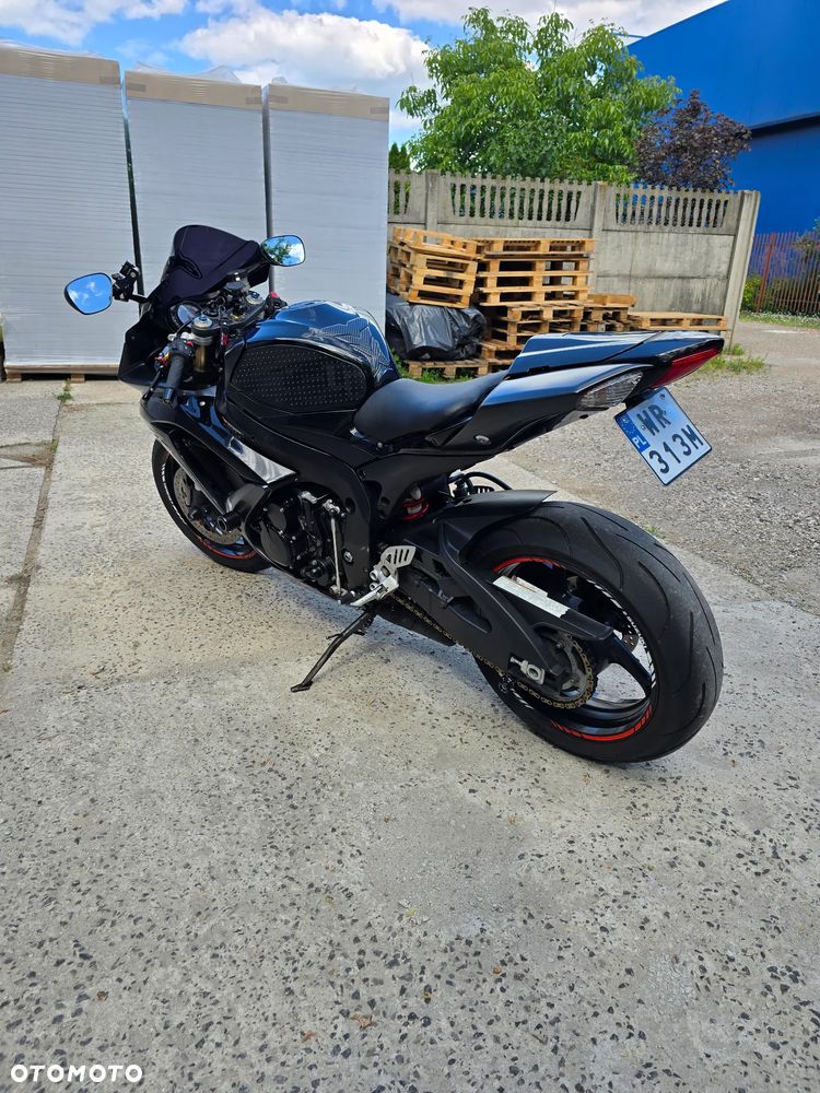 Suzuki GSX-R - 7