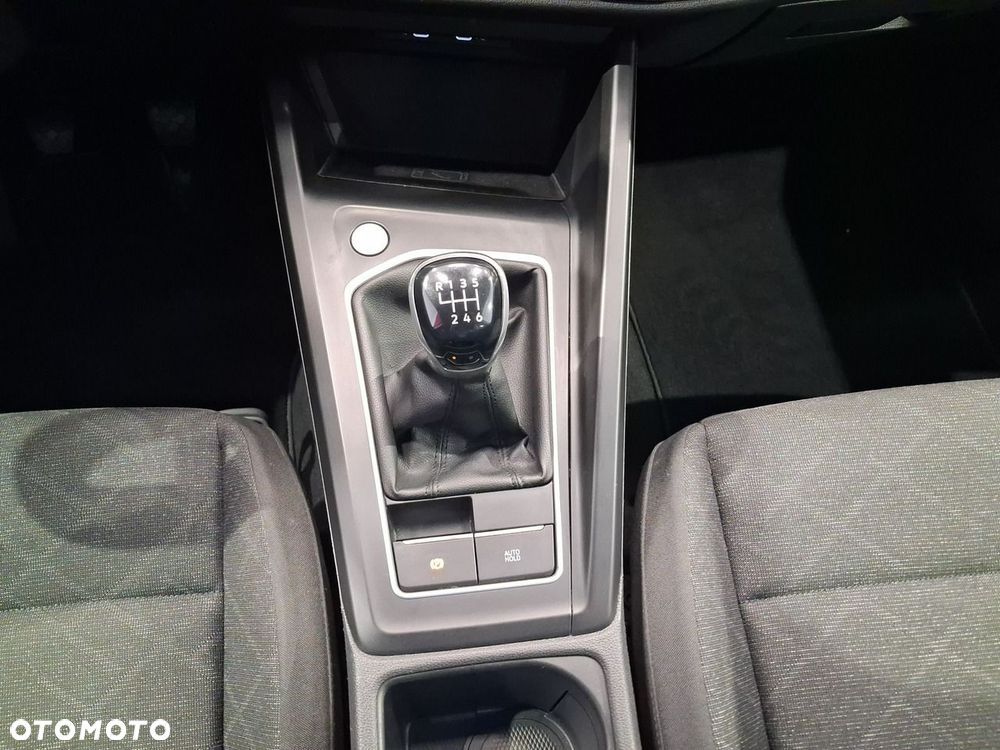 Volkswagen Golf Variant - 20