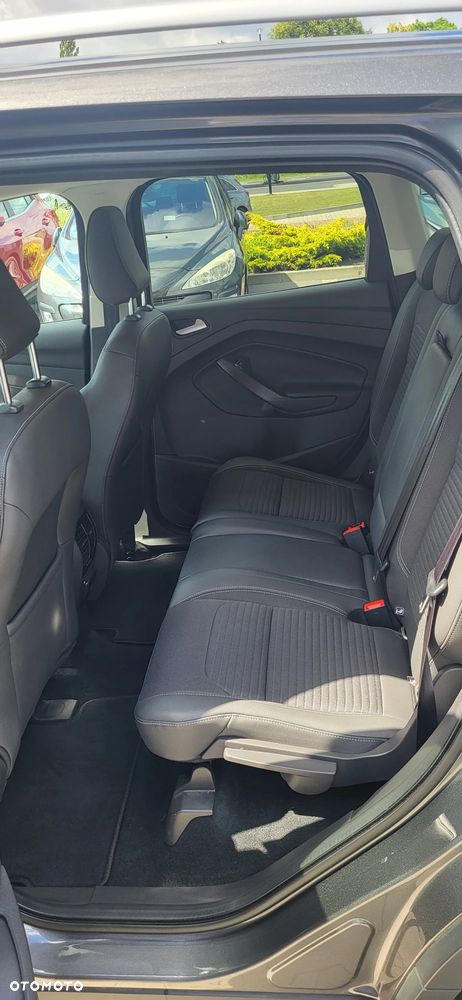 Ford Kuga - 23