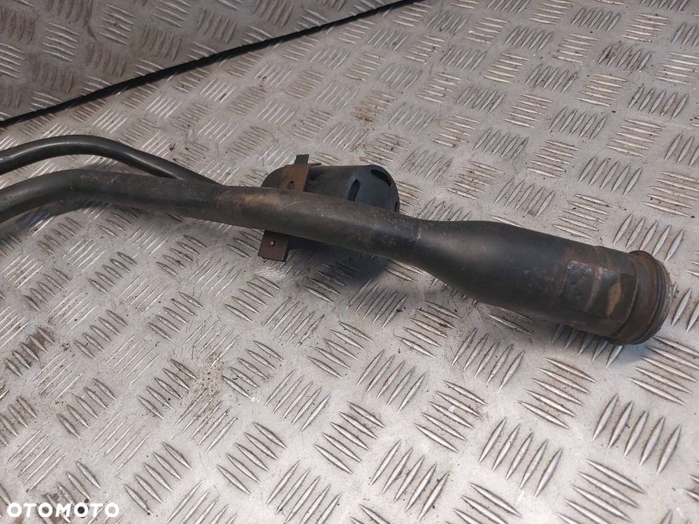 RURA WLEW PALIWA JEEP GRAND CHEROKEE WK 3.0 CRD 68045678AA - 3