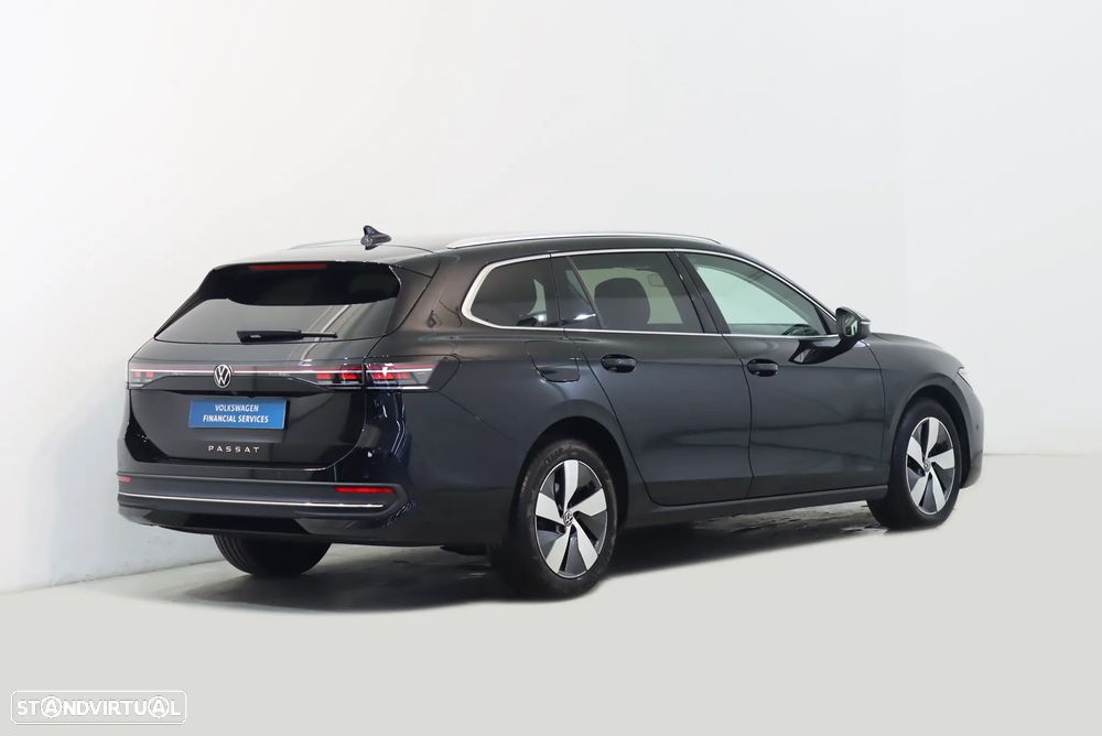 VW Passat Variant 2.0 TDI Business DSG - 2