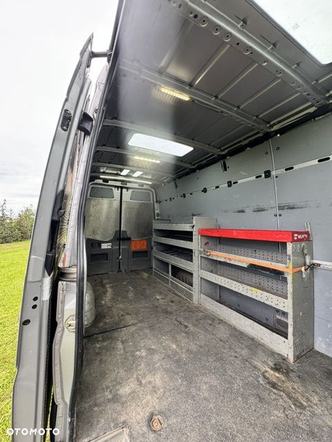 Mercedes-Benz Sprinter - 9