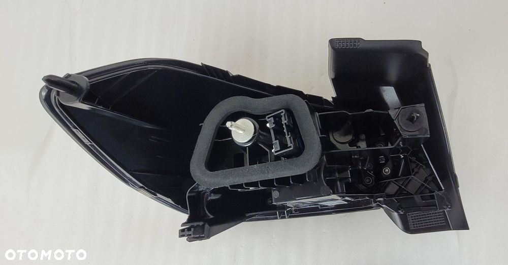 LAMPA TYLNA LED PRAWA OPEL CORSA F 2019- 9829317880 OPEL - 6