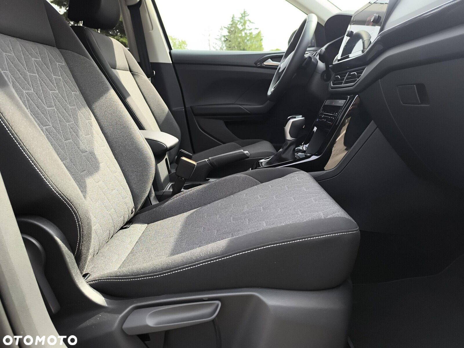 Volkswagen T-Cross - 23