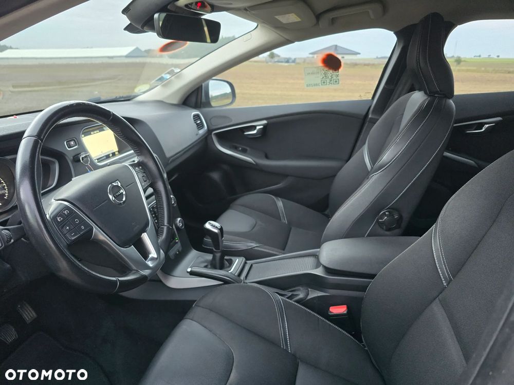 Volvo V40 D2 Drive-E Momentum - 15