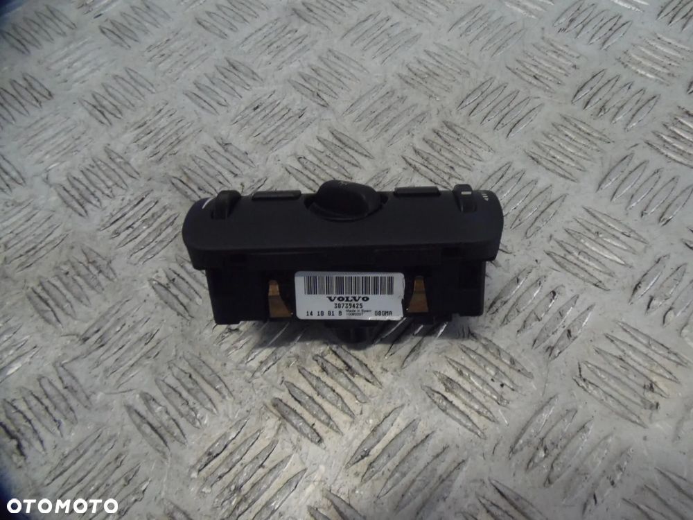 VOLVO V40 D3 014R PRZEŁĄCZNIK ŚWIATEŁ 30739425 - 2