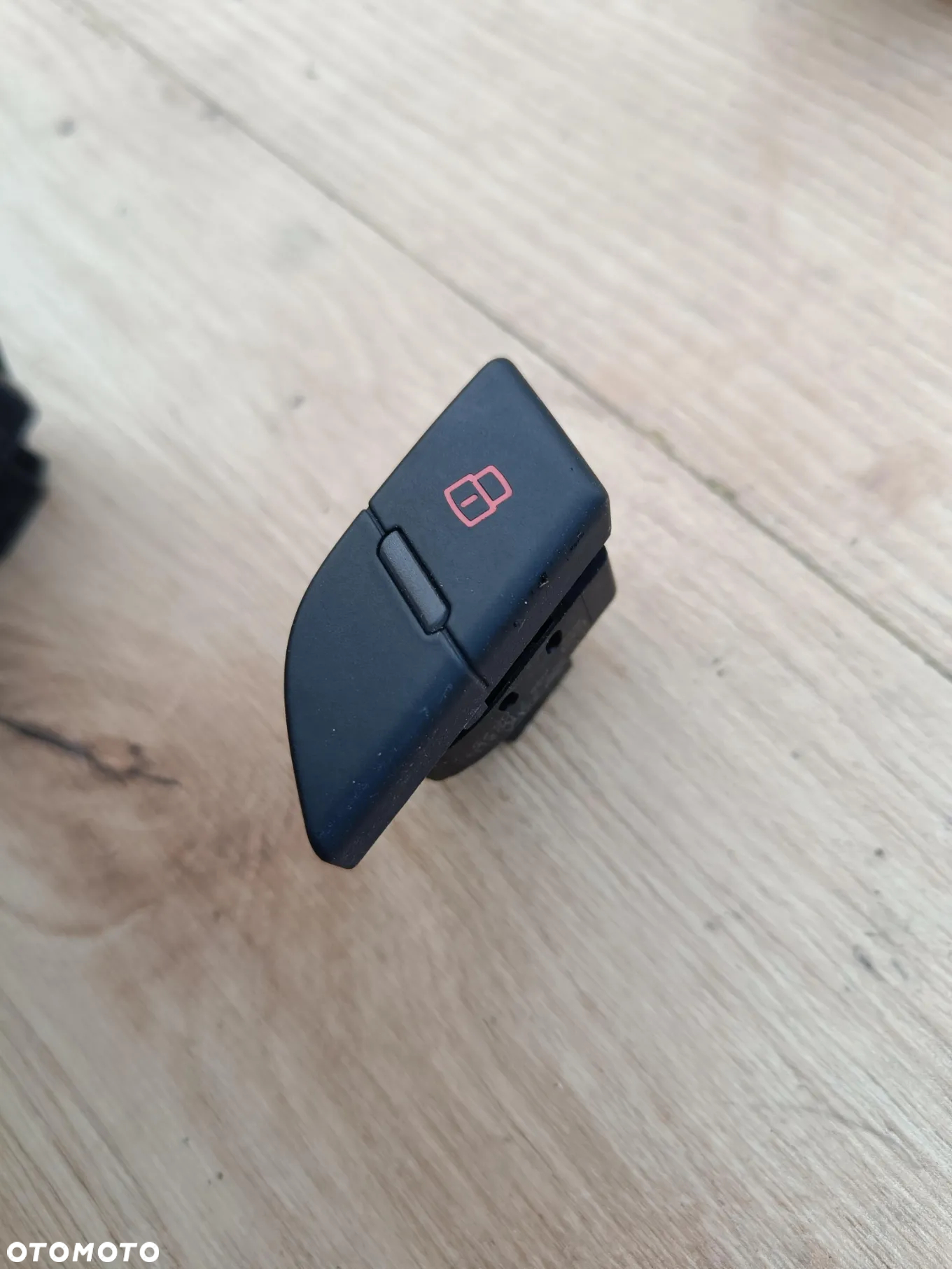 AUDI A8 D3 PRZEŁĄCZNIK ZAMKA CENTRALNEGO LEWY PRAWY TYL 4E0962107 4E0962106 - 3