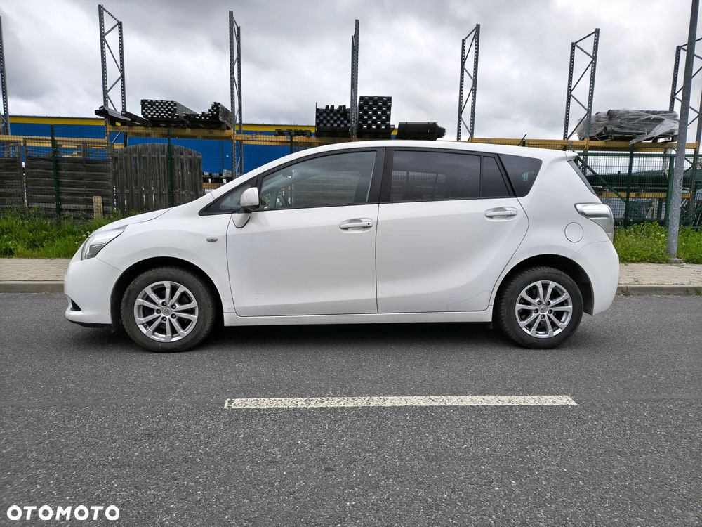 Toyota Verso 2.0 D-4D Premium - 2