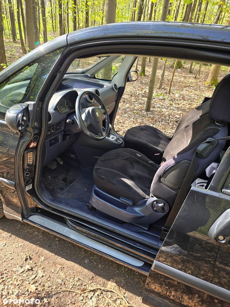 Peugeot 1007 - 11
