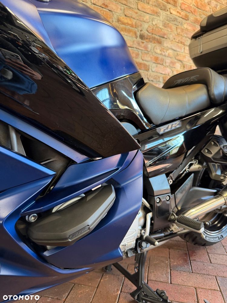 Yamaha FJR - 11