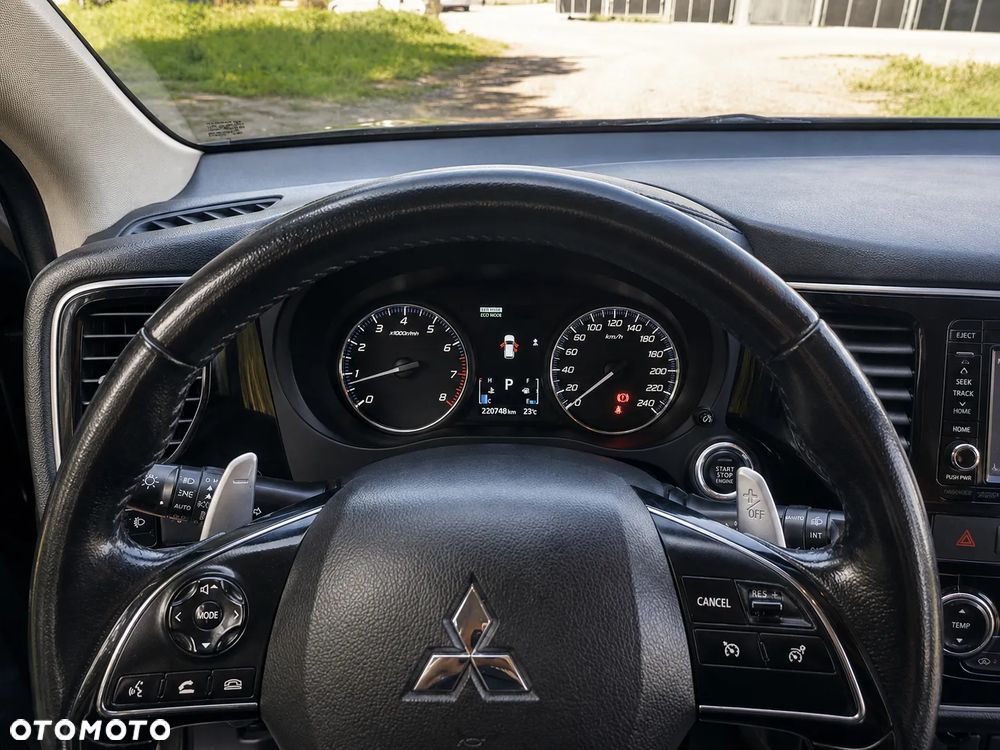 Mitsubishi Outlander 2.0 Intense 4WD CVT - 7