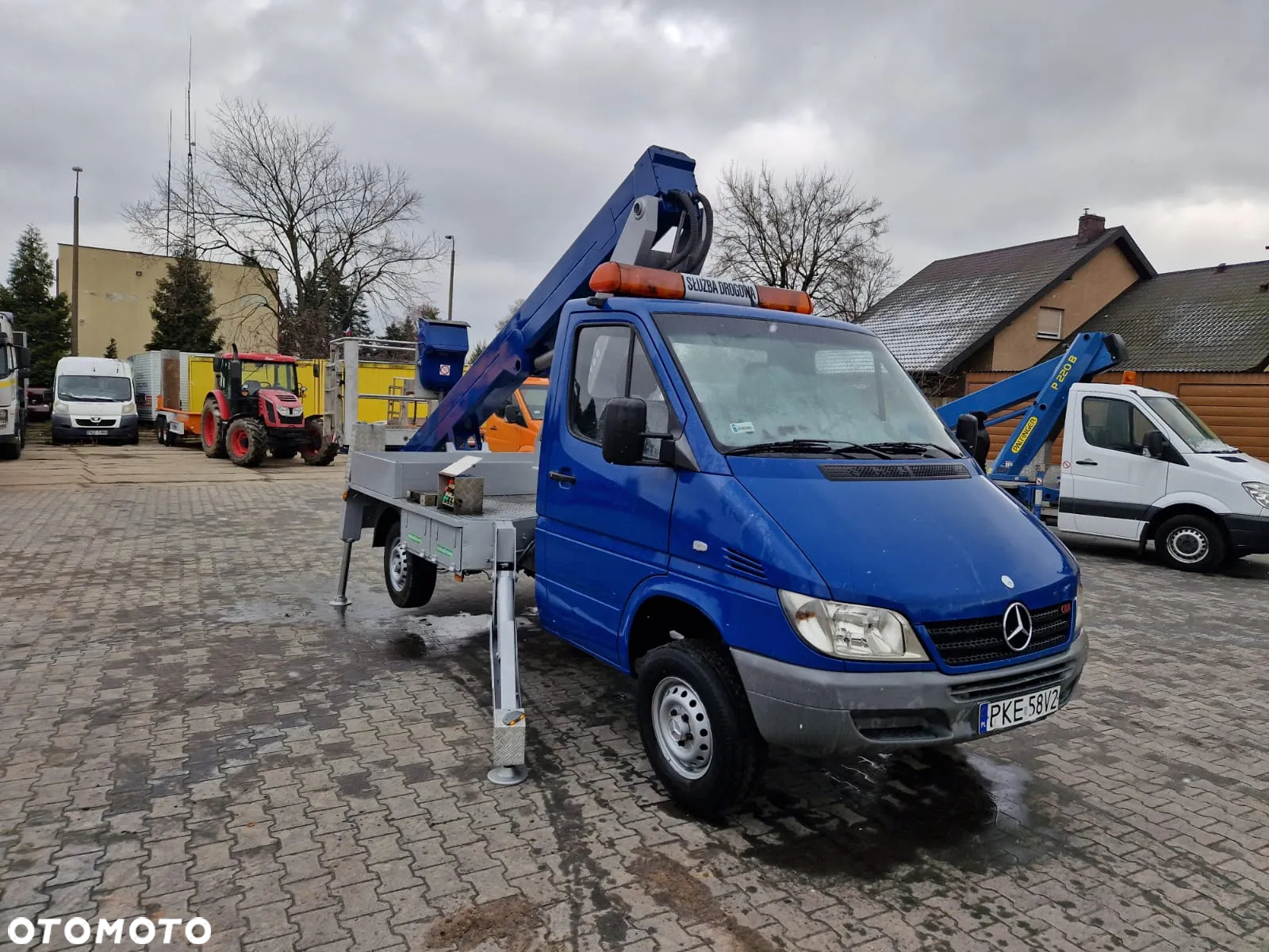 Mercedes-Benz Sprinter - 4